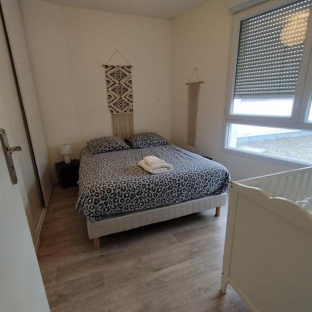 Saint Denis Appartement 2 Chambres Avec Parking Buitenkant foto